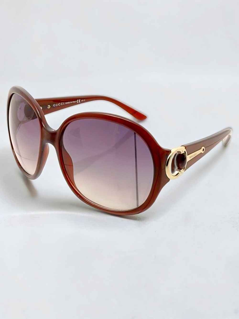 Gucci Women's Sunglasses Red Frame with Gradient Purple Lenses